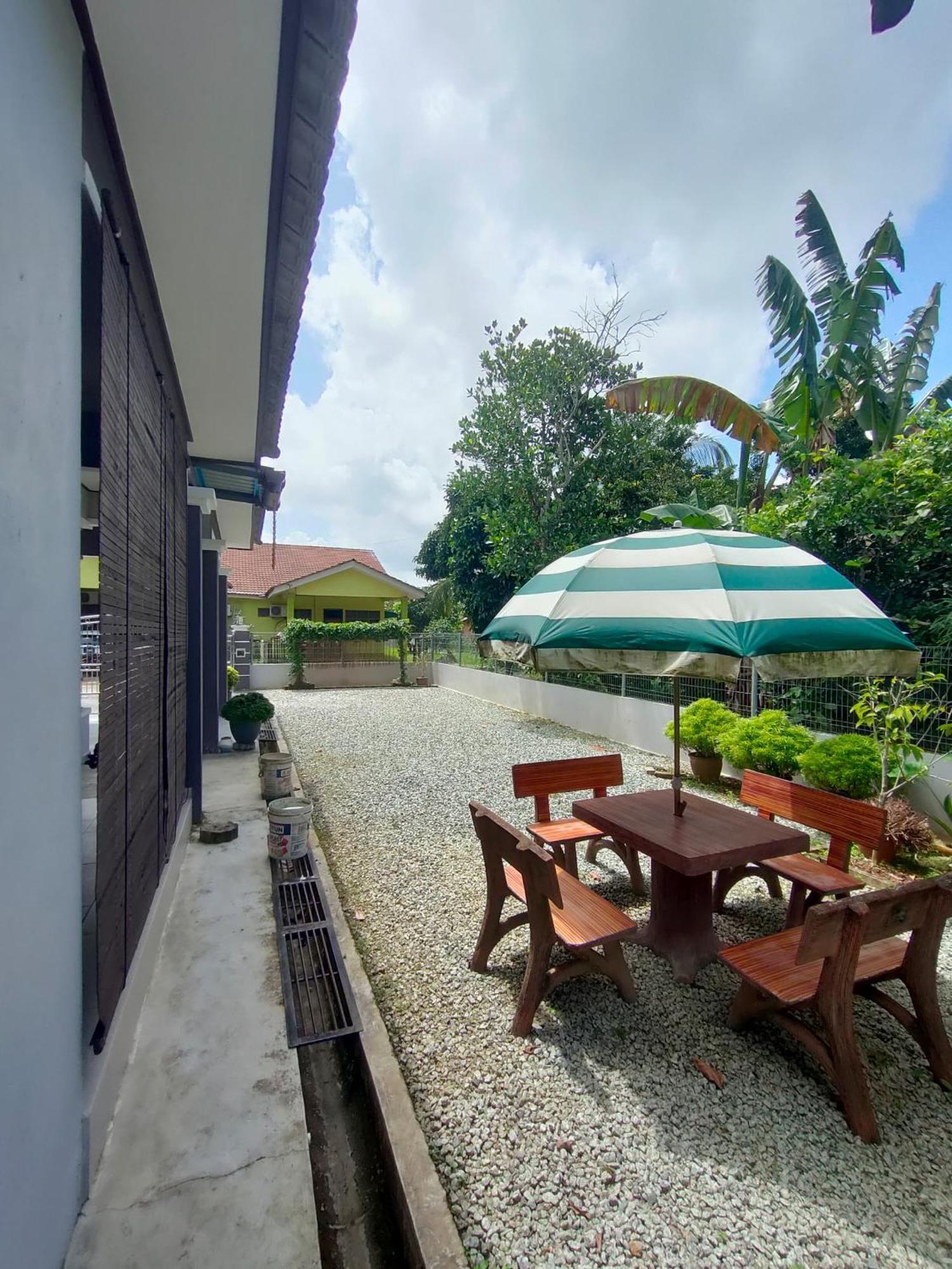 Zahani Homestay Kuala Terengganu Eksteriør bilde